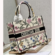 Christian Dior Shopping Bags